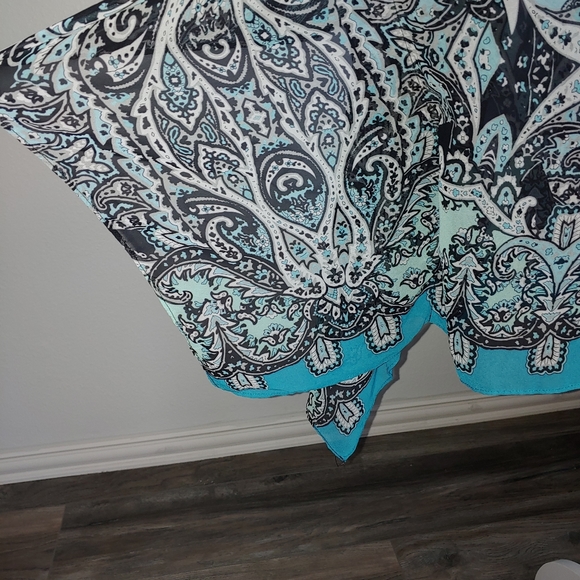 Liquid by Sioni Blouse - Picture 6 of 7